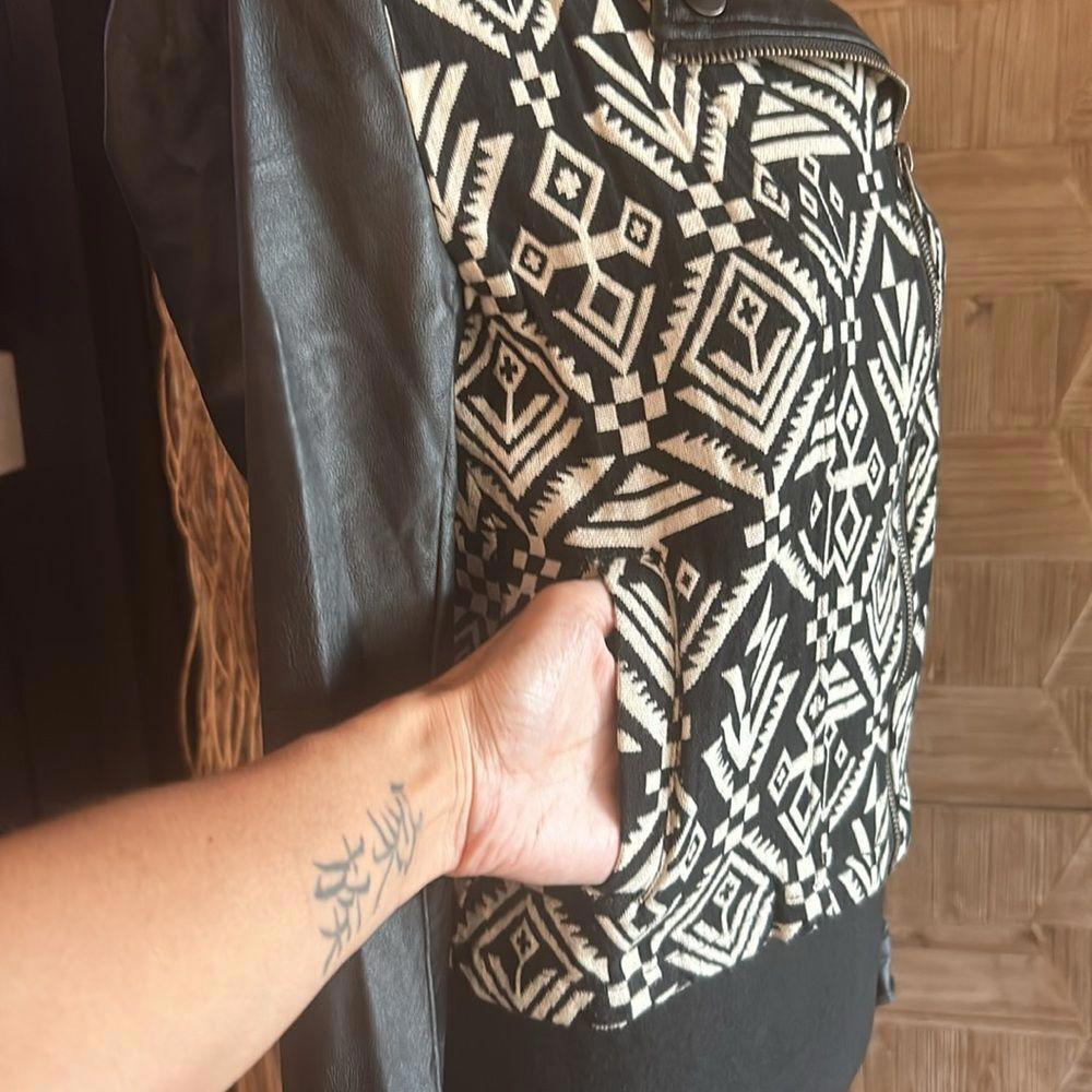 Blu Pepper Womens Moto Jacket Small Black White Aztec Print Bohochic - Picture 3 of 9